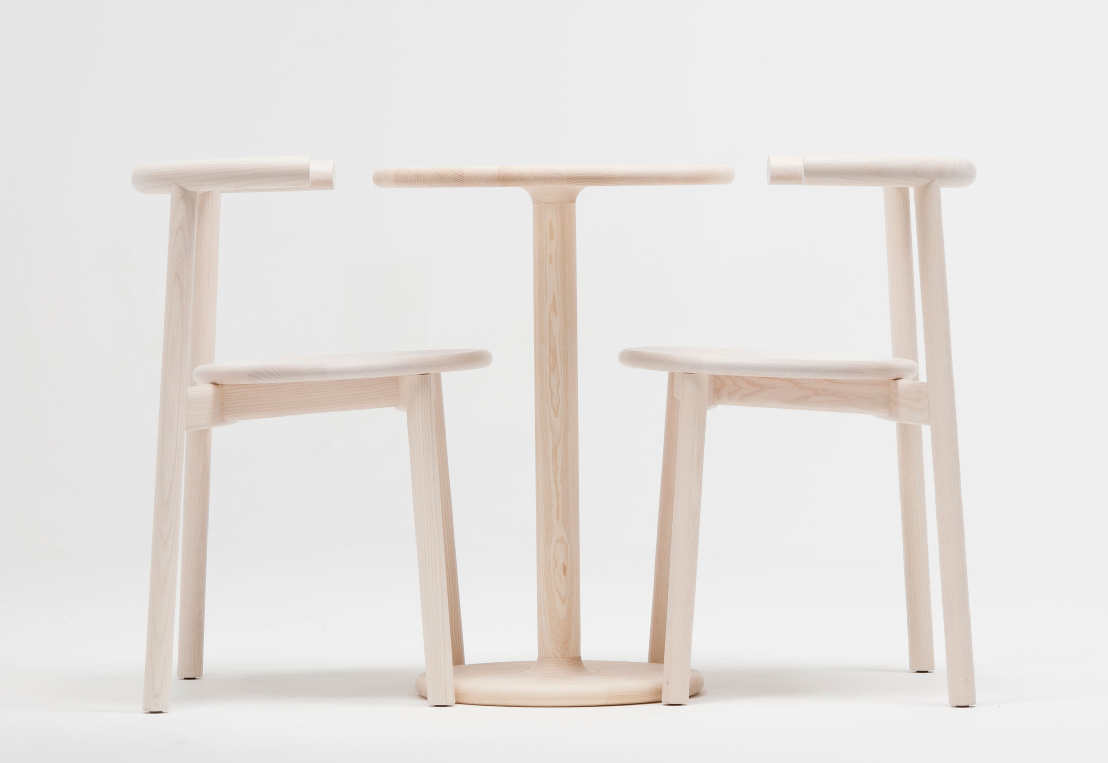 开云（中国） - 桌几|餐桌|办公家具|设计师家具|索洛餐台